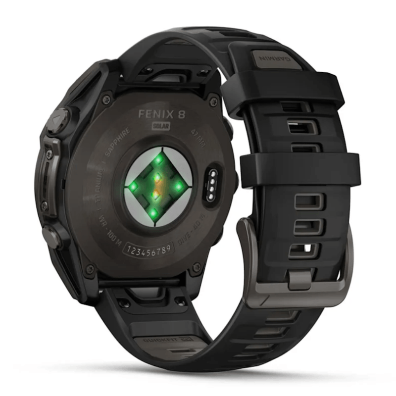 Relogio-Garmin-Fenix-8-Safira-Carbon-Gray-DLC-Titanio-com-Pulseira-de-Silicone-Preta-com-Cinza