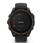 Relogio-Garmin-Fenix-8-Safira-Solar-Carbon-Gray-DLC-Titanio-com-Pulseira-de-Silicone-Preta-com-Cinza