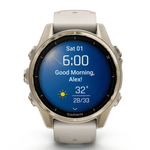 Relogio-Garmin-Fenix-8S-Safira-Ouro-Suave-com-Pulseira-de-Silicone-Cinza-com-Arenito